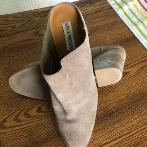 Steve Madden slip on shoes
